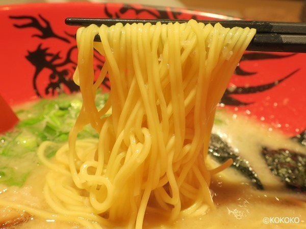 ラー麺ずんどう屋（目黒）…姫路濃厚豚骨って博多風ラーメンなの