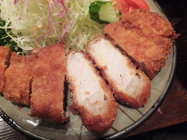 豚珍館（新宿）…ハイCPがウリのファストとんかつ店: MIDDLEAGE