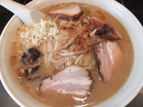 じらい屋（武蔵小山）…ぶ厚いチャーシューを噛みしめる: MIDDLEAGE散財日記