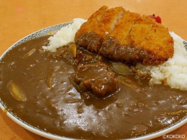 鳳林 元町 中華街 中華街名物カレーはデカ盛りカツカレー Middleage散財日記