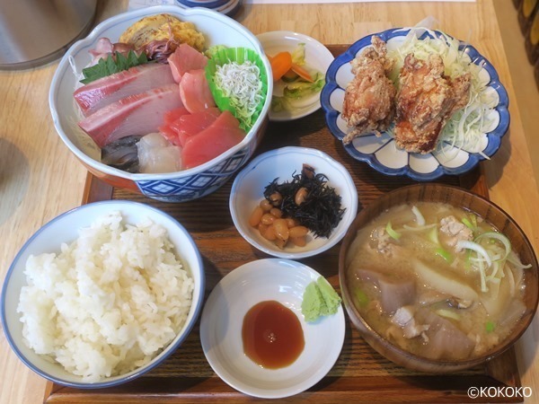 食堂 こし庵（小伝馬町）…注文のバリエーションの豊富さが魅力